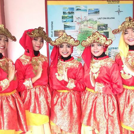 דירות טנג'ונג פנדן Belitung Backpacker מראה חיצוני תמונה