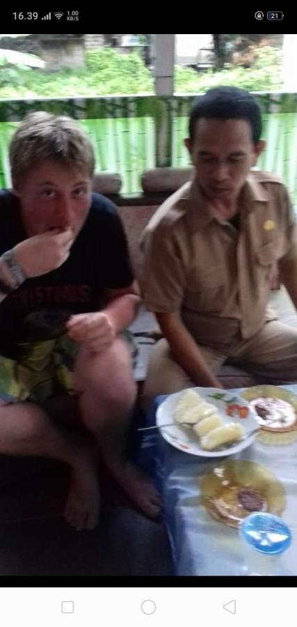 דירות טנג'ונג פנדן Belitung Backpacker מראה חיצוני תמונה