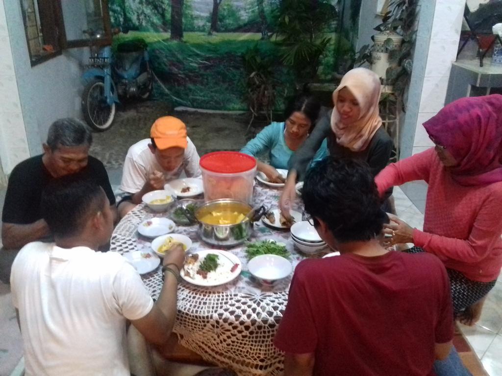 דירות טנג'ונג פנדן Belitung Backpacker מראה חיצוני תמונה