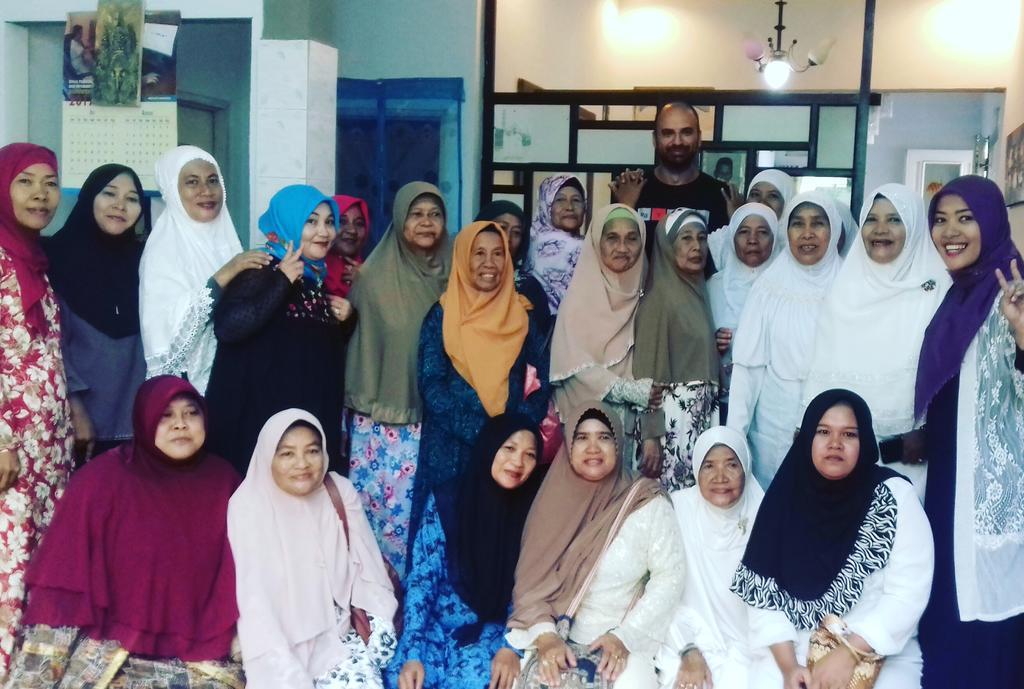 דירות טנג'ונג פנדן Belitung Backpacker מראה חיצוני תמונה