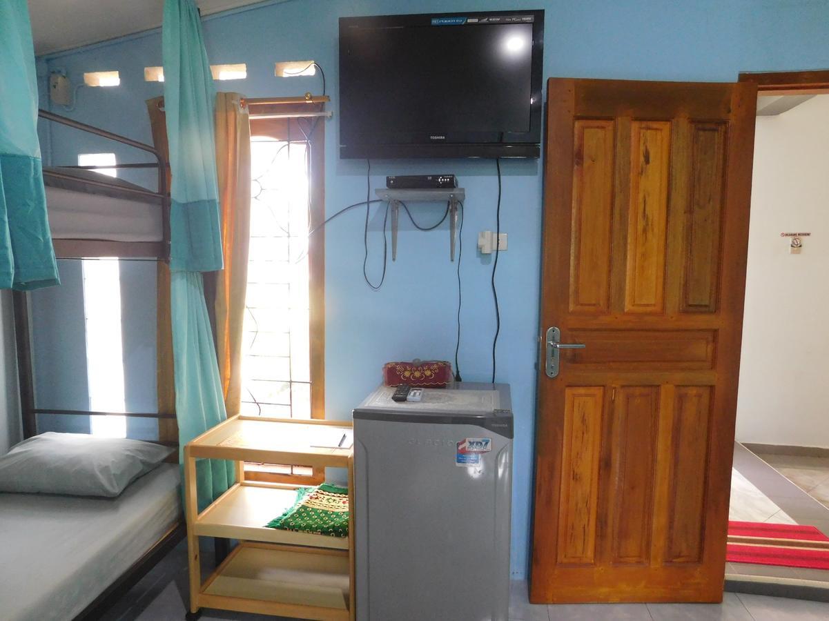 דירות טנג'ונג פנדן Belitung Backpacker מראה חיצוני תמונה