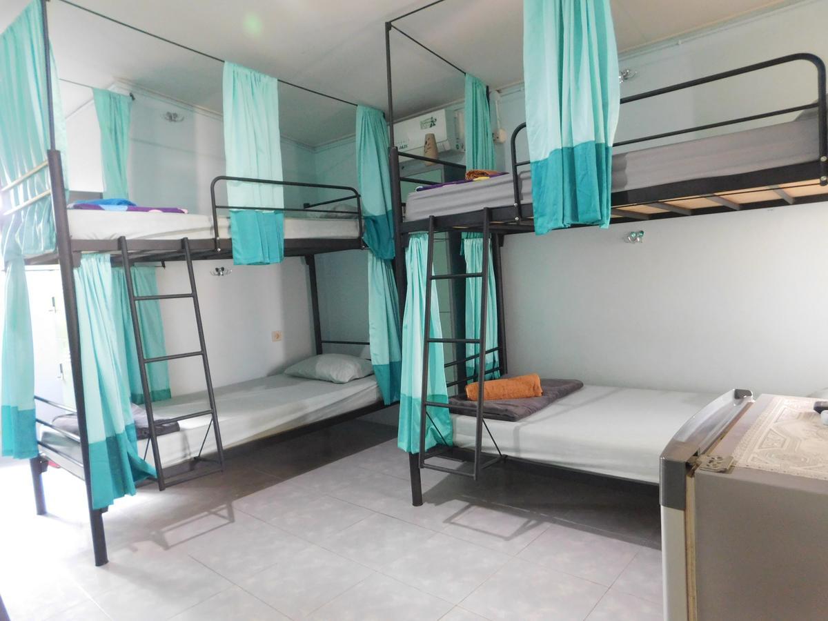 דירות טנג'ונג פנדן Belitung Backpacker מראה חיצוני תמונה