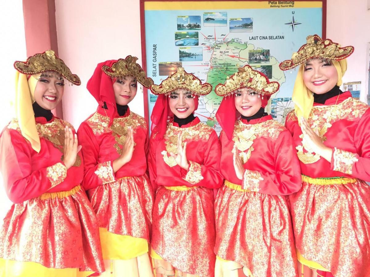 דירות טנג'ונג פנדן Belitung Backpacker מראה חיצוני תמונה